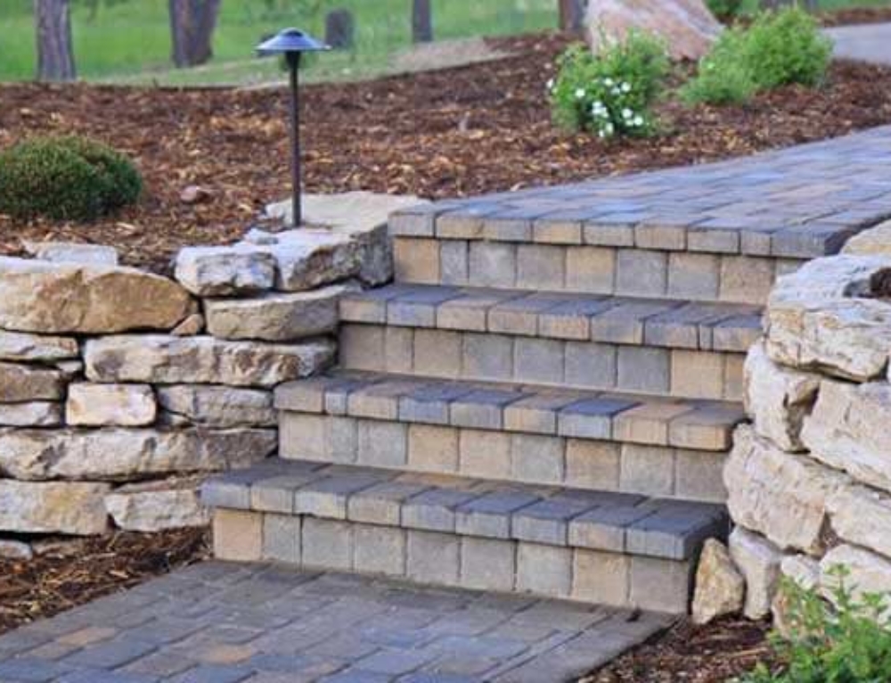 locking brick retaining wall